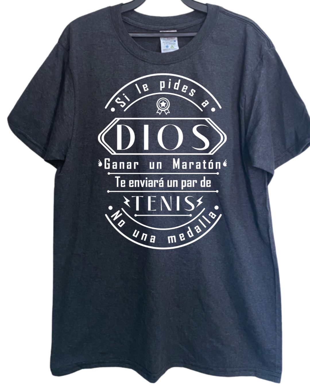 Playera Si le pides a Dios Casual